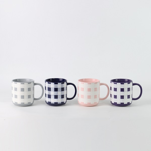 Vultus practicam adhuc pulchram mug? Reveles quam byf manu pictae seriei calvae ad tuam vitam cotidianam laetitiam addere potest!