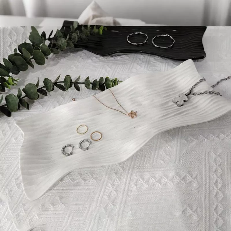 Luxuria Ceramic Vintage Jewelry Tray Luxuria Ceramic Vintage Jewelry Tray