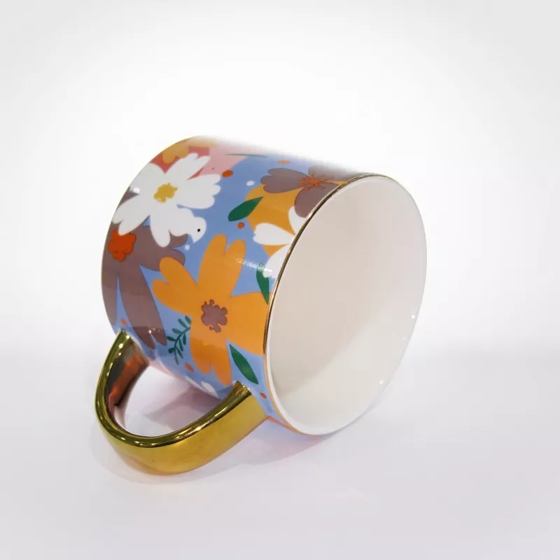Vibrant Florales Ceramic Mug cum Aurum Trim